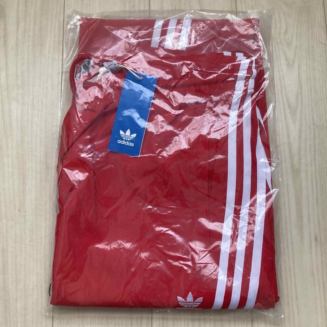 Originals（adidas）(オリジナルス)の【新品】adidas ADILENIUM オーバーサイズ トラックパンツ 3XL メンズのパンツ(その他)の商品写真