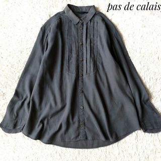 パドカレ(pas de calais)の【パドカレ】ピンタックシャツ 36 綿100% ステッチ 長袖 グレー(シャツ/ブラウス(長袖/七分))