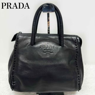 プラダ(PRADA)の美品✨PRADA プラダ　ロゴ型押し　レザー　ハンドバッグ　トートバッグ(ハンドバッグ)