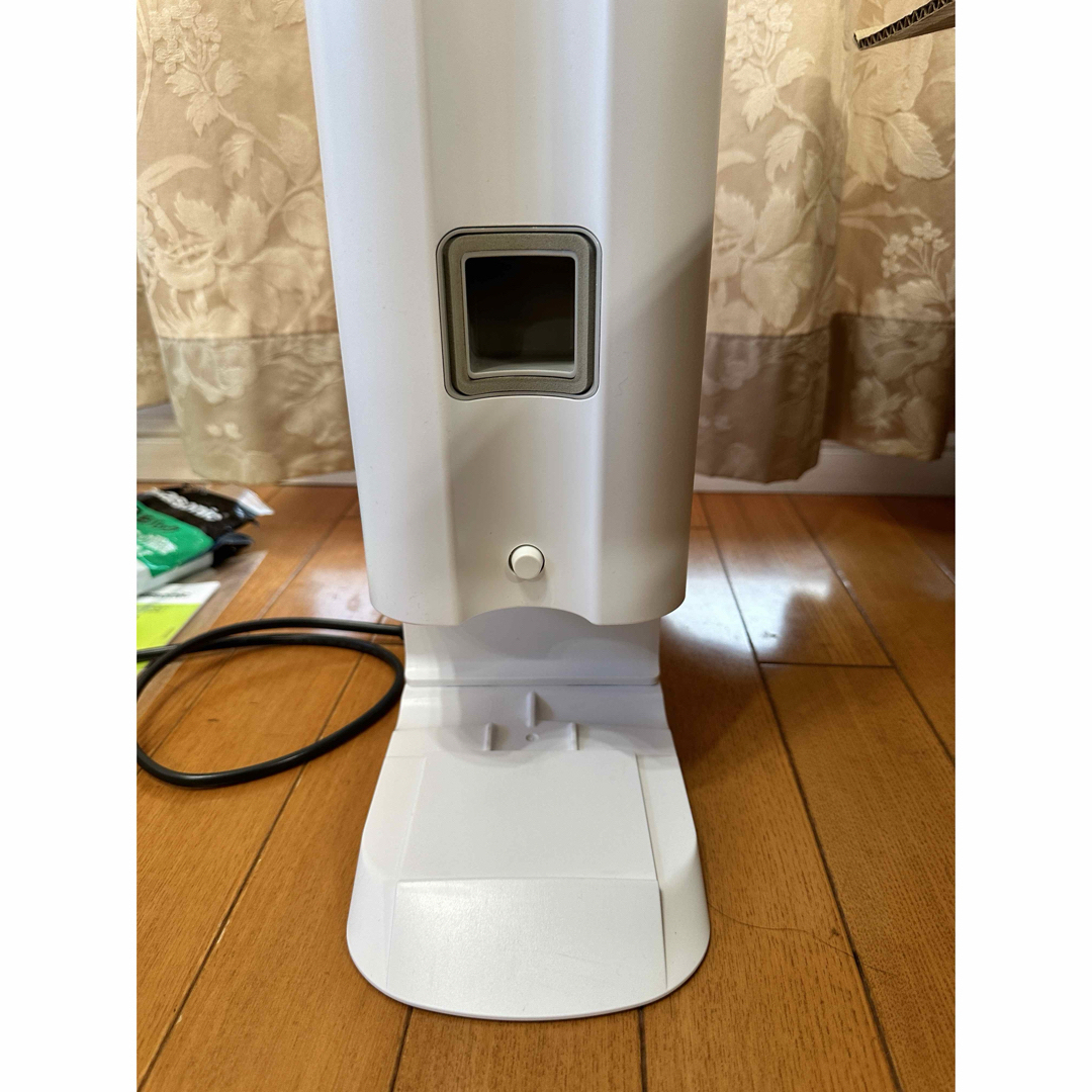 パナソニックPanasonic スティック掃除機2023年製MC-NS10K-W パナソニックPanasonic スティック掃除機2023年製MC-NS10K-W