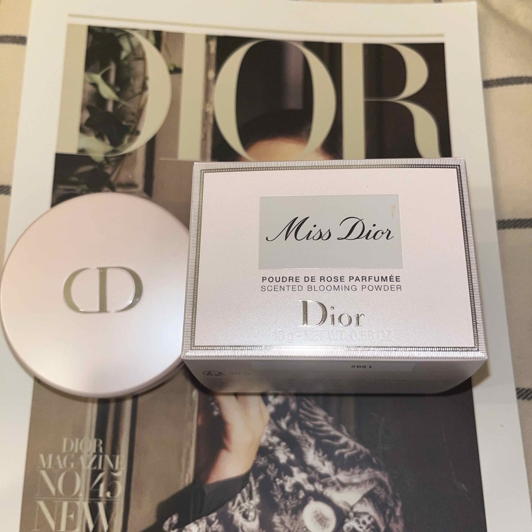 Dior(ディオール)のChristian Dior ミスディオールブルーミングボディパウダー 16g コスメ/美容のボディケア(ボディパウダー)の商品写真