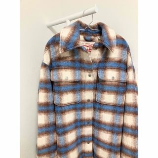 リーバイス(Levi's)の極美品　古着　シャツ　ジャケット(シャツ)