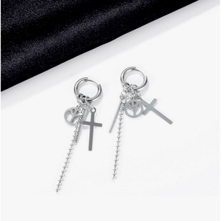 【RN110】ピアス　アクセサリー　イヤリング　メンズ　シルバー　クロス(ピアス)