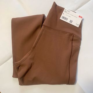 ユニクロ(UNIQLO)の新品　ユニクロ　エアリズムUVカットソフトポケットレギンス＋(レギンス/スパッツ)