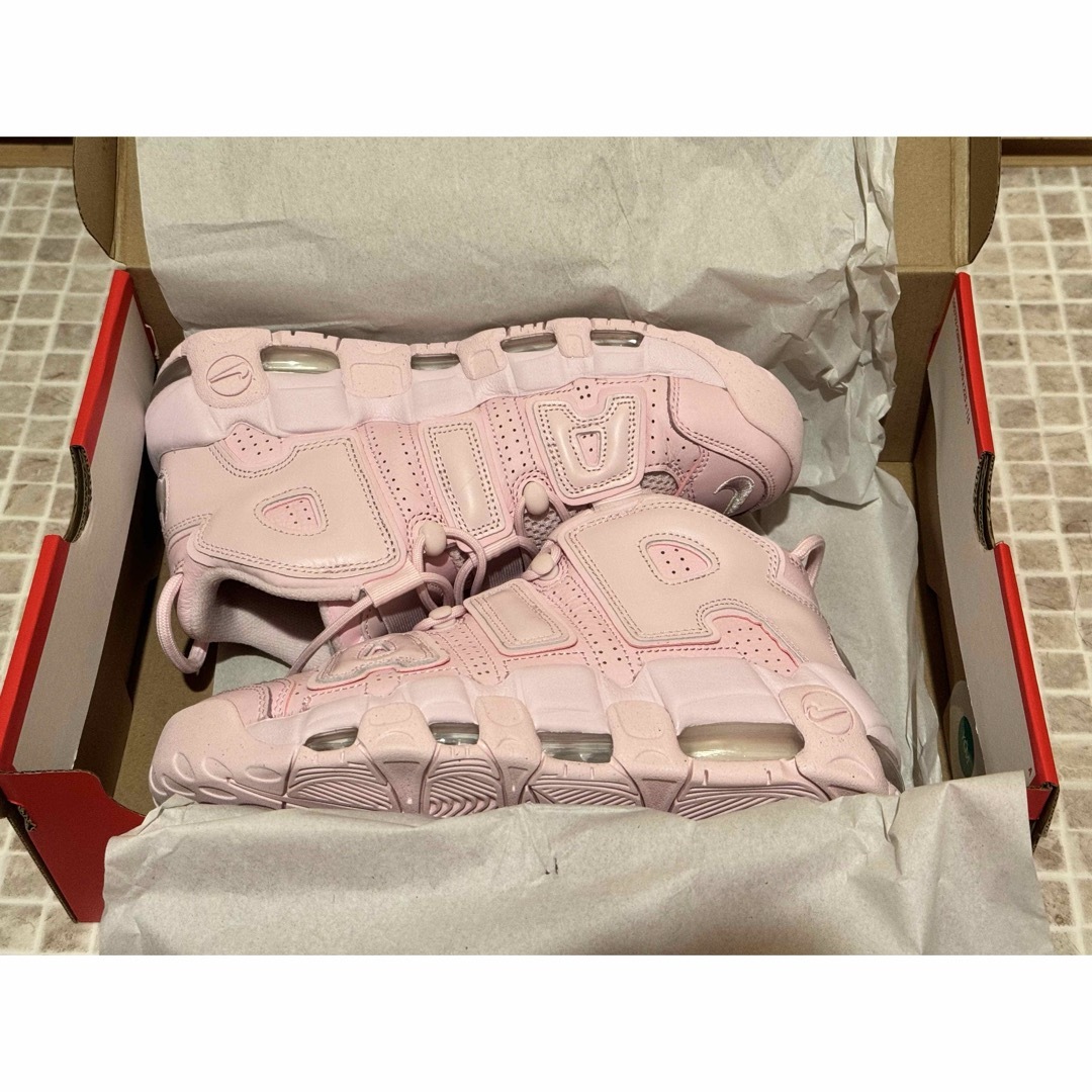 NIKE(ナイキ)のナイキ エア モアアップテンポ ピンク レディースの靴/シューズ(スニーカー)の商品写真