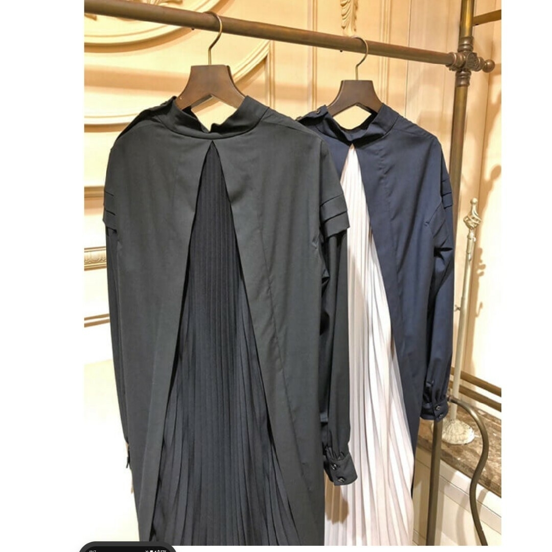 PARIGOT(パリゴ)のPARIGOT別注 EZUMI BACK PLEATS DRESS レディースのワンピース(ロングワンピース/マキシワンピース)の商品写真