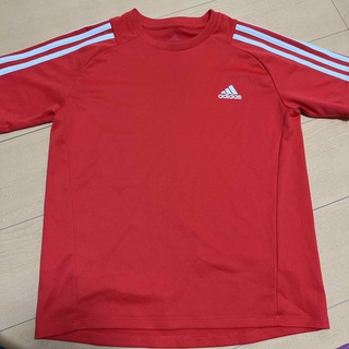 アディダス(adidas)のadidas160Ｔシャツ赤(Tシャツ/カットソー)