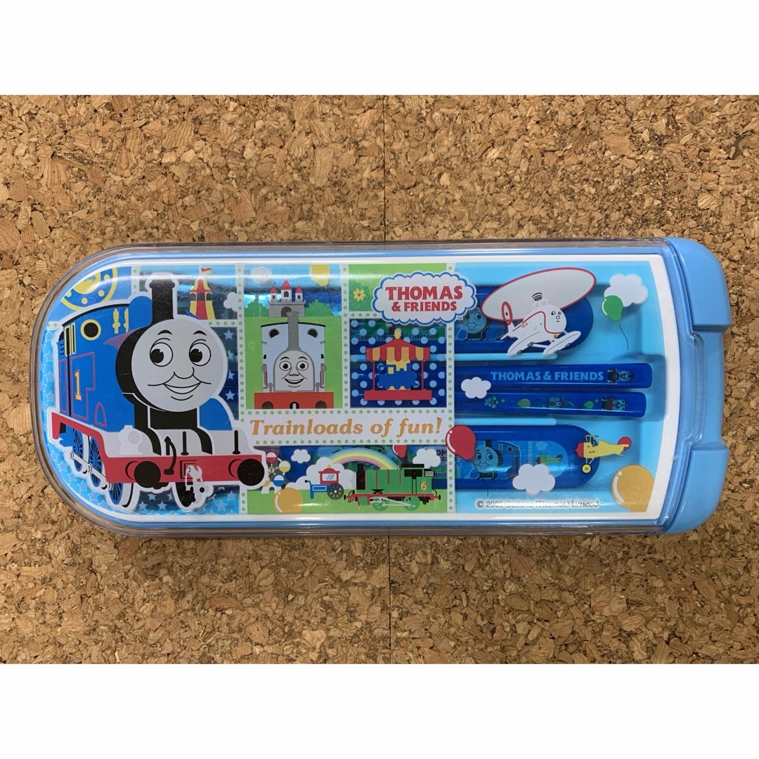 THOMAS(トーマス)の機関車トーマス　スプーン　フォーク　箸　トリオセット　カトラリーセット キッズ/ベビー/マタニティの授乳/お食事用品(スプーン/フォーク)の商品写真