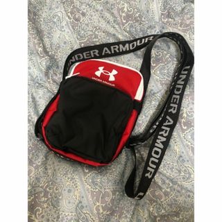 UNDER ARMOUR - アンダーアーマー クロスボディバッグ ブラック レッド ショルダーバック UA