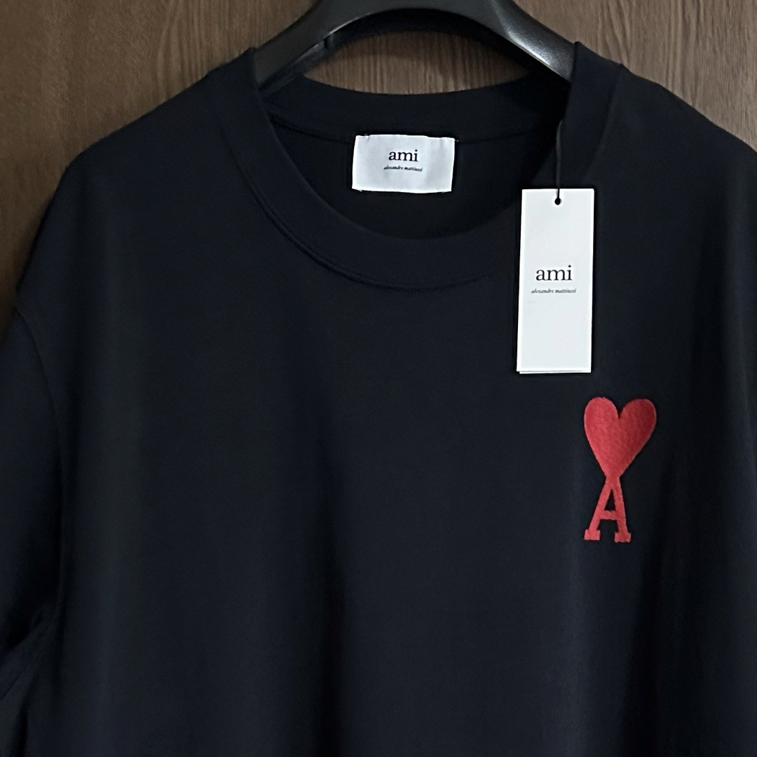 Maison Martin Margiela(マルタンマルジェラ)の黒XL新品 AMI Paris アミ ビッグ グラフィック ロゴ Tシャツ メンズのトップス(Tシャツ/カットソー(半袖/袖なし))の商品写真