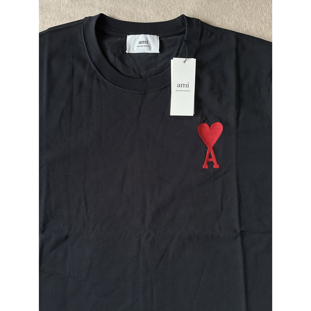 Maison Martin Margiela(マルタンマルジェラ)の黒XL新品 AMI Paris アミ ビッグ グラフィック ロゴ Tシャツ メンズのトップス(Tシャツ/カットソー(半袖/袖なし))の商品写真