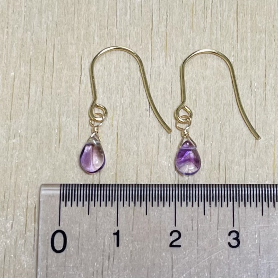 天然石（エレスチャルアメジスト）雫ピアス ハンドメイドのアクセサリー(ピアス)の商品写真