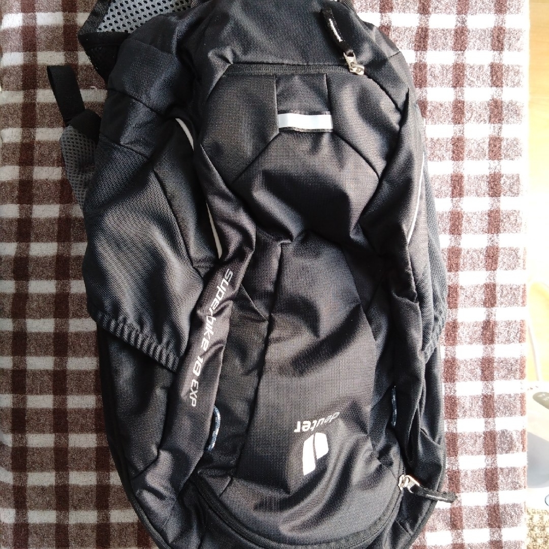 Deuter(ドイター)のDEUTER ドイター BIKE スーパーバイク 18 ブラック D320312 スポーツ/アウトドアのアウトドア(その他)の商品写真