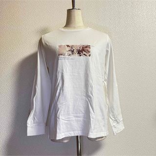 ハニーズ(HONEYS)のHoneys プリントTシャツ 長袖 白 花 春(Tシャツ/カットソー(七分/長袖))