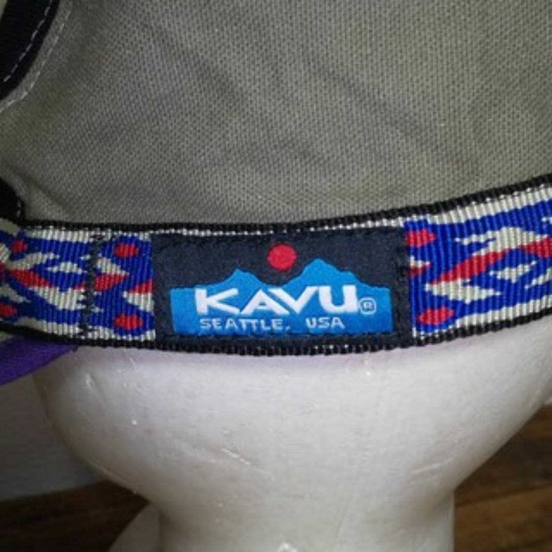 KAVU(カブー)の古着　KAVU　カブー　ストラップキャップ M 米国製 メンズの帽子(キャップ)の商品写真