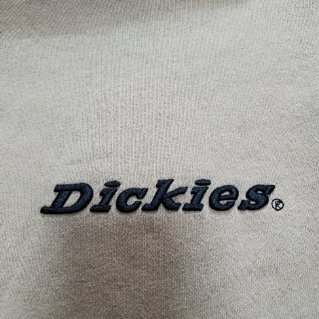 Dickies(ディッキーズ)のDickies　ベージュ　トレーナー　古着　刺繍 レディースのトップス(トレーナー/スウェット)の商品写真