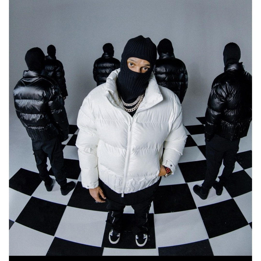 TRAPSTAR ダウンジャケットの通販 by d|ラクマ TRAPSTAR ダウンジャケットの通販 by d|ラクマ