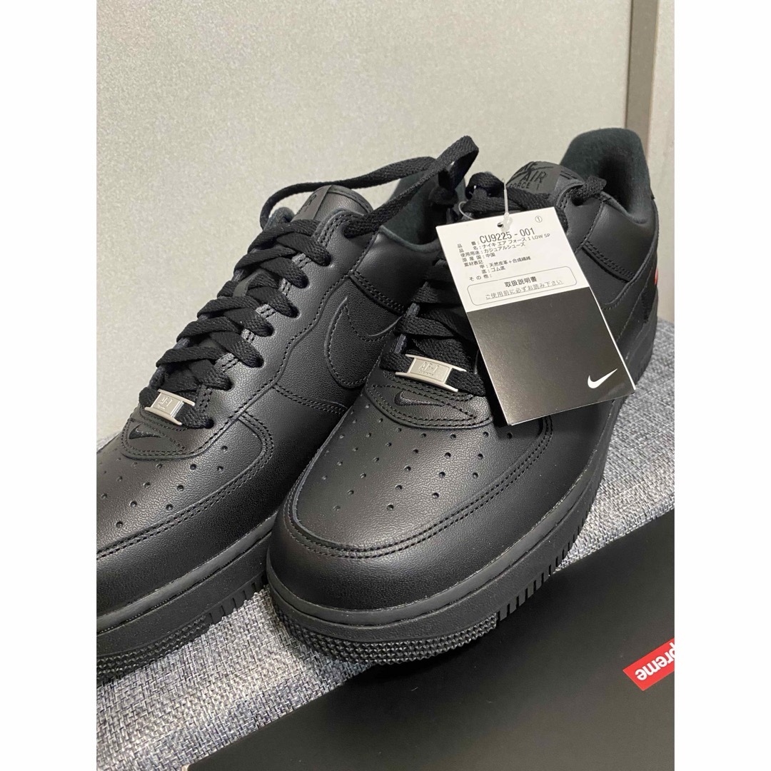 Supreme(シュプリーム)のSupreme × Nike Air Force 1 Low "Black" メンズの靴/シューズ(スニーカー)の商品写真