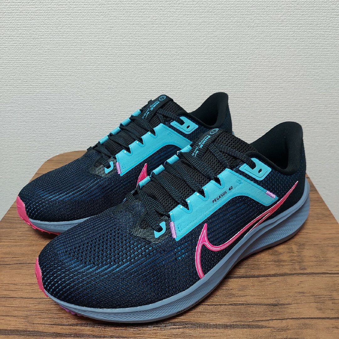 NIKE(ナイキ)のNIKE ナイキ エア ズーム ペガサス40 SE　未使用　メンズ　25.5cm スポーツ/アウトドアのランニング(シューズ)の商品写真