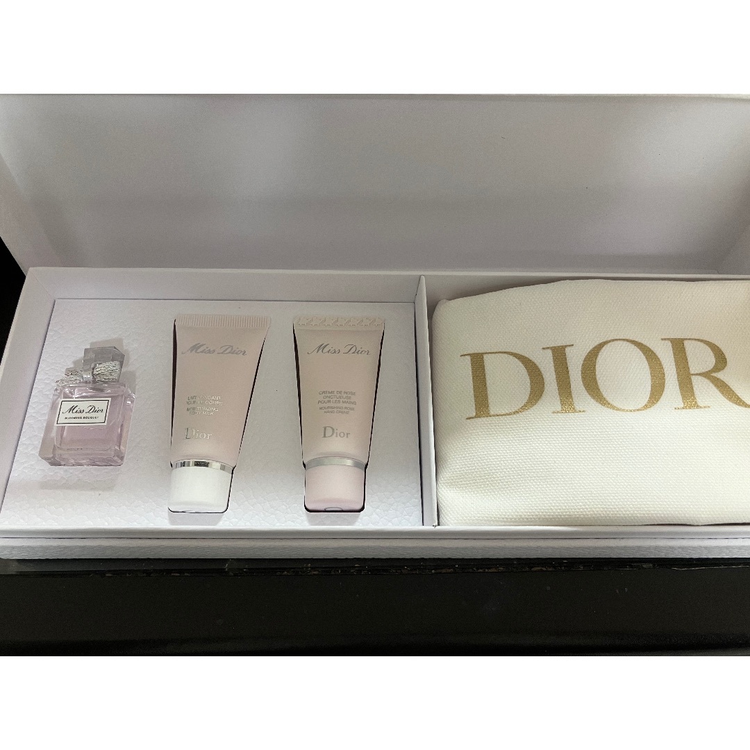 Dior(ディオール)のDIOR バースデーギフト コスメ/美容のコスメ/美容 その他(その他)の商品写真