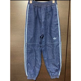 アディダス(adidas)のadidas デニムパンツ(デニム/ジーンズ)