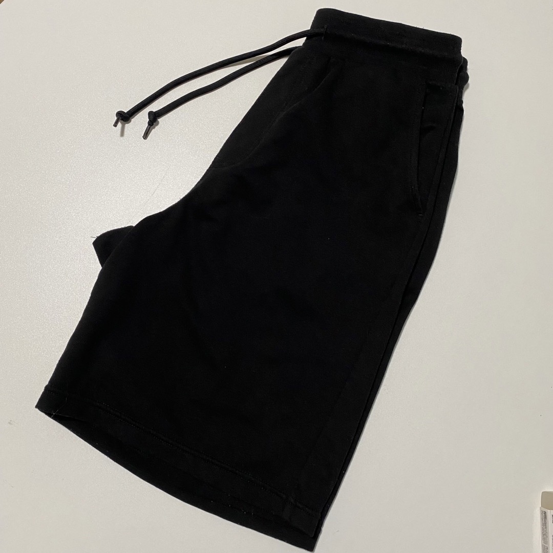 GU(ジーユー)のGU    メンズ　スウェット　ハーフパンツ　ブラック　S メンズのパンツ(ショートパンツ)の商品写真
