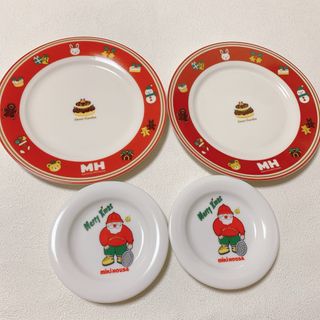 ミキハウス(mikihouse)のミキハウス MIKIHOUSE クリスマスプレート2枚・サンタ小皿2枚 合計4枚(食器)