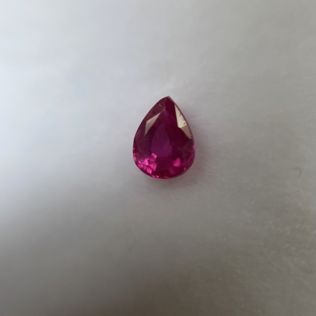 0.34ct ルビー ハンドメイドの素材/材料(各種パーツ)の商品写真