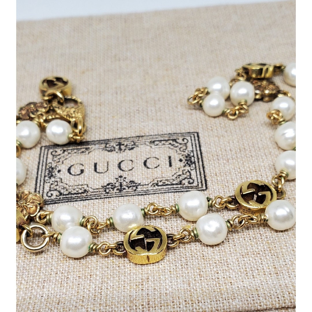 Gucci(グッチ)の【超レア現行品】GUCCI 永瀬廉着用  フラワーパール ネックレス レディースのアクセサリー(ネックレス)の商品写真