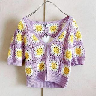 ザラ(ZARA)の豪華✨手編み　ZARA 総刺繍　Vネック　カーディガン　半袖　花柄　紫　S(カーディガン)