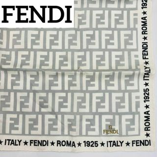 FENDI - ★FENDI★ ハンカチ 大判 ズッカ ホワイト グレー