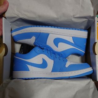 AIR JORDAN 1 LOW UNIVERSITY BLUE(スニーカー)