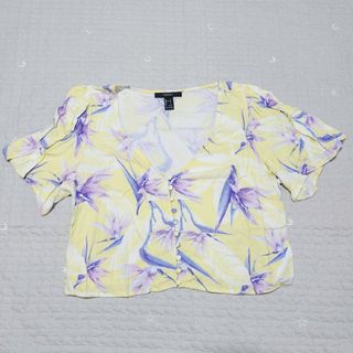 フォーエバートゥエンティーワン(FOREVER 21)の花柄半袖トップス FOREVER21(シャツ/ブラウス(半袖/袖なし))