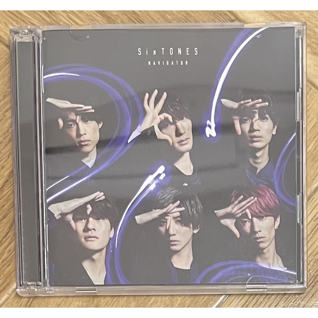 SixTONES(ストーンズ)のNAVIGATOR 期間限定盤 CD+DVD SixTONES エンタメ/ホビーのCD(ポップス/ロック(邦楽))の商品写真