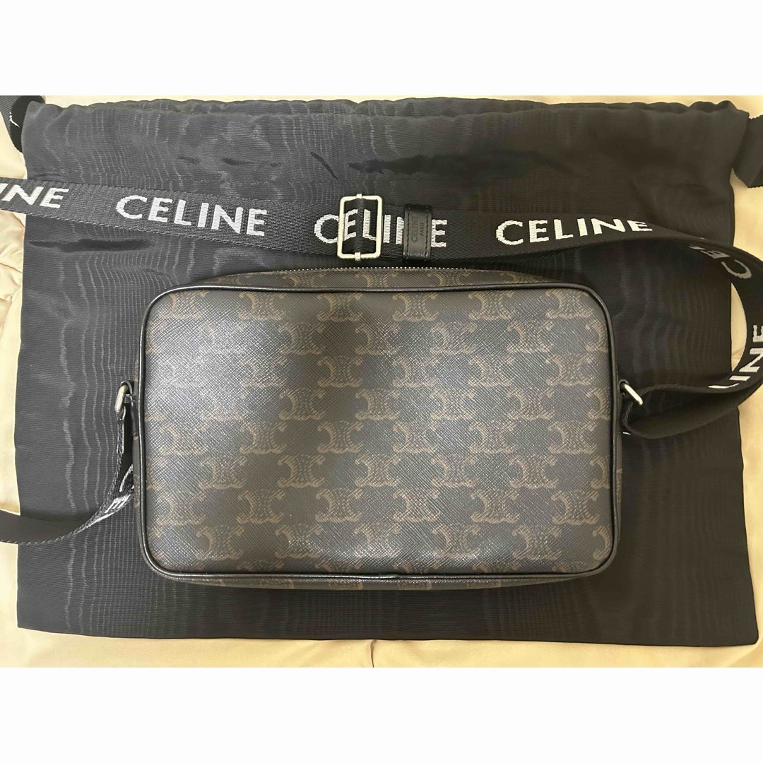 celine(セリーヌ)のCELINE ミディアム メッセンジャーバッグ / トリオンフ キャンバス メンズのバッグ(ショルダーバッグ)の商品写真