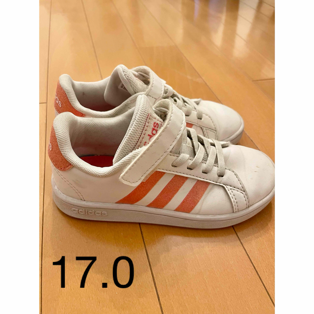 adidas(アディダス)のadidas  キッズ　アディダス　17.0 キッズ/ベビー/マタニティのキッズ靴/シューズ(15cm~)(スニーカー)の商品写真