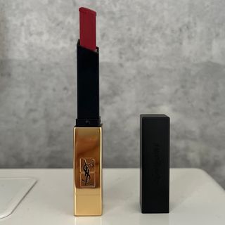 イヴサンローランボーテ(Yves Saint Laurent Beaute)のYSL イブサンローラン 赤リップTHE SLIM 口紅(口紅)