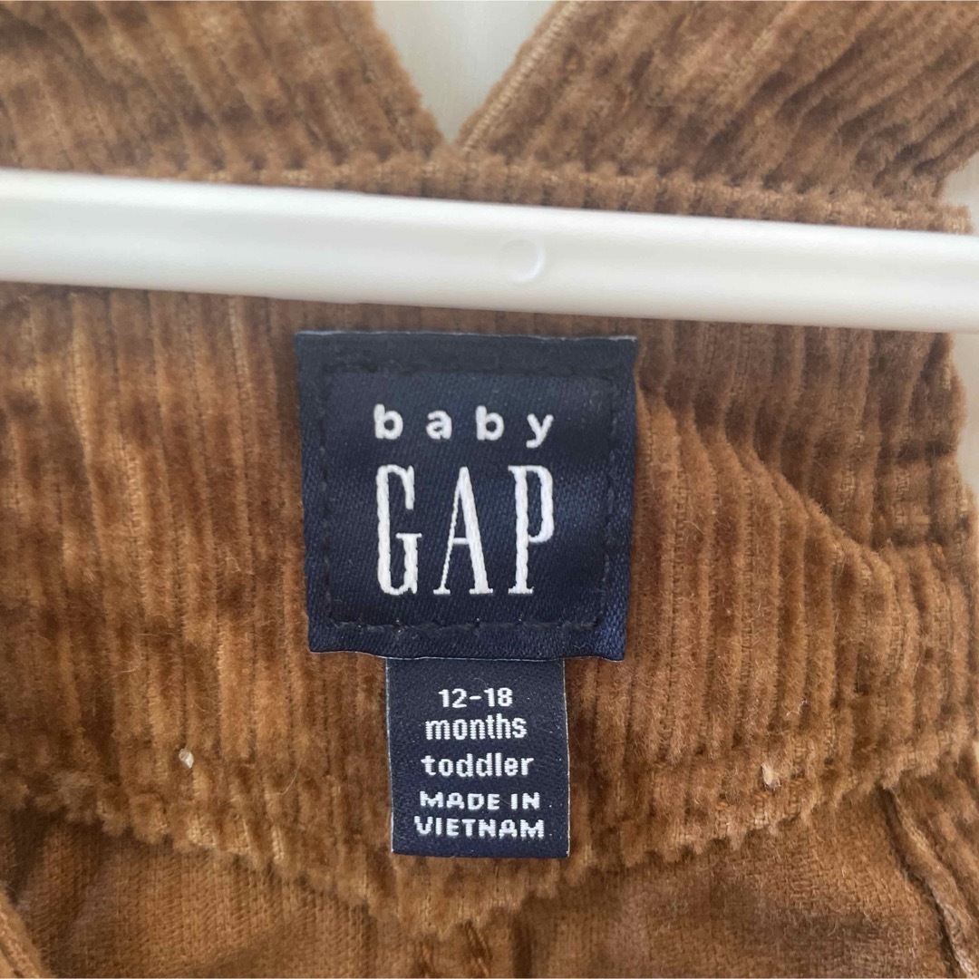 GAP Kids(ギャップキッズ)のbabyGAP コーデュロイ　サロペットスカート　ジャンパースカート　ワンピース キッズ/ベビー/マタニティのベビー服(~85cm)(ワンピース)の商品写真