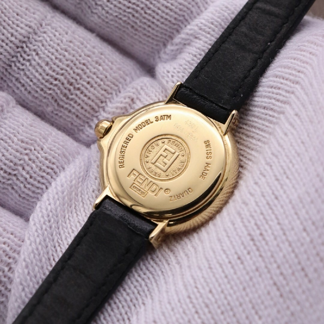 正規品【新品電池】FENDI 430L/動作良好 人気モデル ホワイトシェル 正規品【新品電池】FENDI 430L/動作良好 人気モデル ホワイトシェル