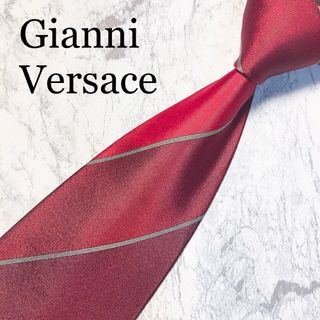 ジャンニヴェルサーチ(Gianni Versace)のGIANNI VERSACE ネクタイ　ストライプ　レッド(ネクタイ)