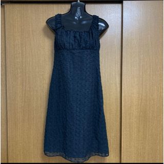 ビバユー(VIVAYOU)のVIVAYOU ビバユー　ノースリーブ　花刺繍ワンピース　Ｓ(ひざ丈ワンピース)