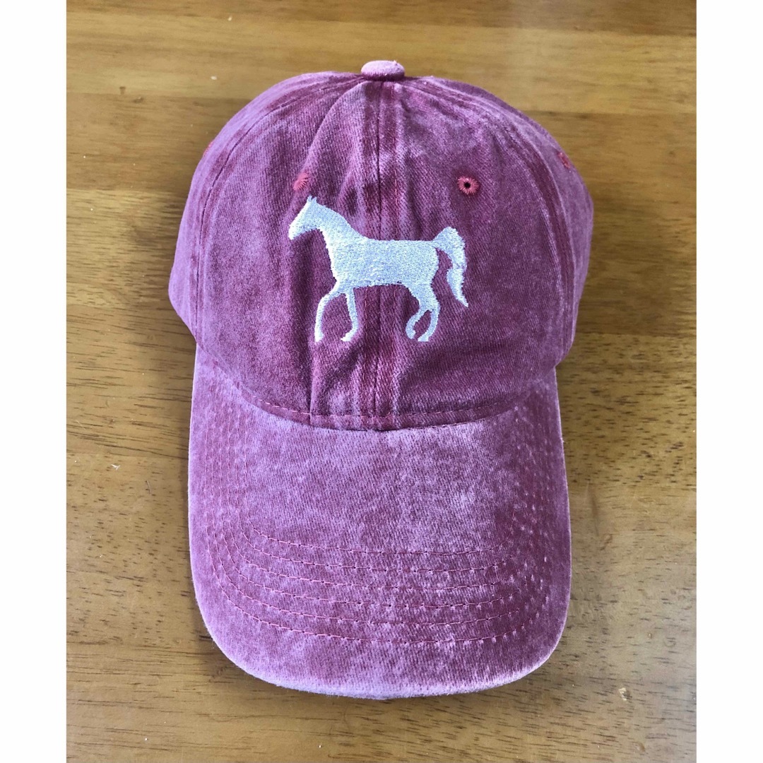 馬柄刺繍 帽子 CAP ユーズド加工  競馬好き、ウマ女 男女兼用 レディースの帽子(キャップ)の商品写真