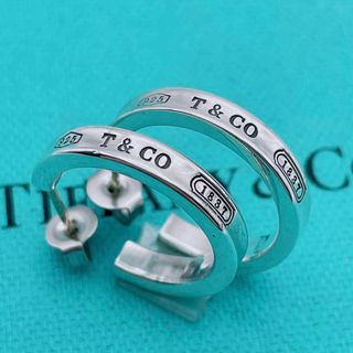 ティファニー(Tiffany & Co.)の【美品】ティファニー　ピアス　ナロー リング　シルバー925(ピアス)