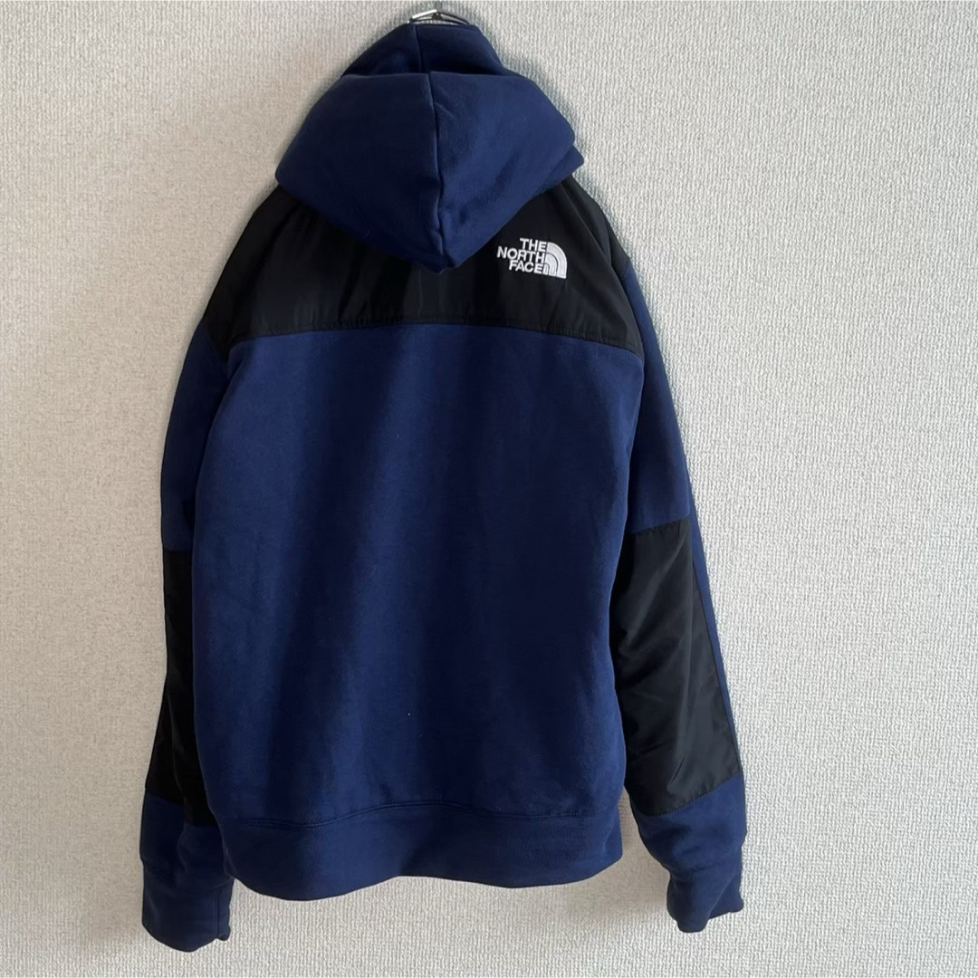 THE NORTH FACE(ザノースフェイス)のノースフェイス　パーカー　厚手　リバーシブル　ネイビー　メンズXS メンズのトップス(パーカー)の商品写真