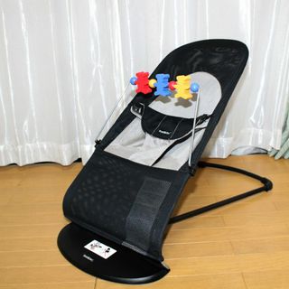 ベビービョルン(BABYBJORN)の美品BABY BJORNバウンサーバランス ソフト メッシュ◆ブラック◆トーイ付(その他)