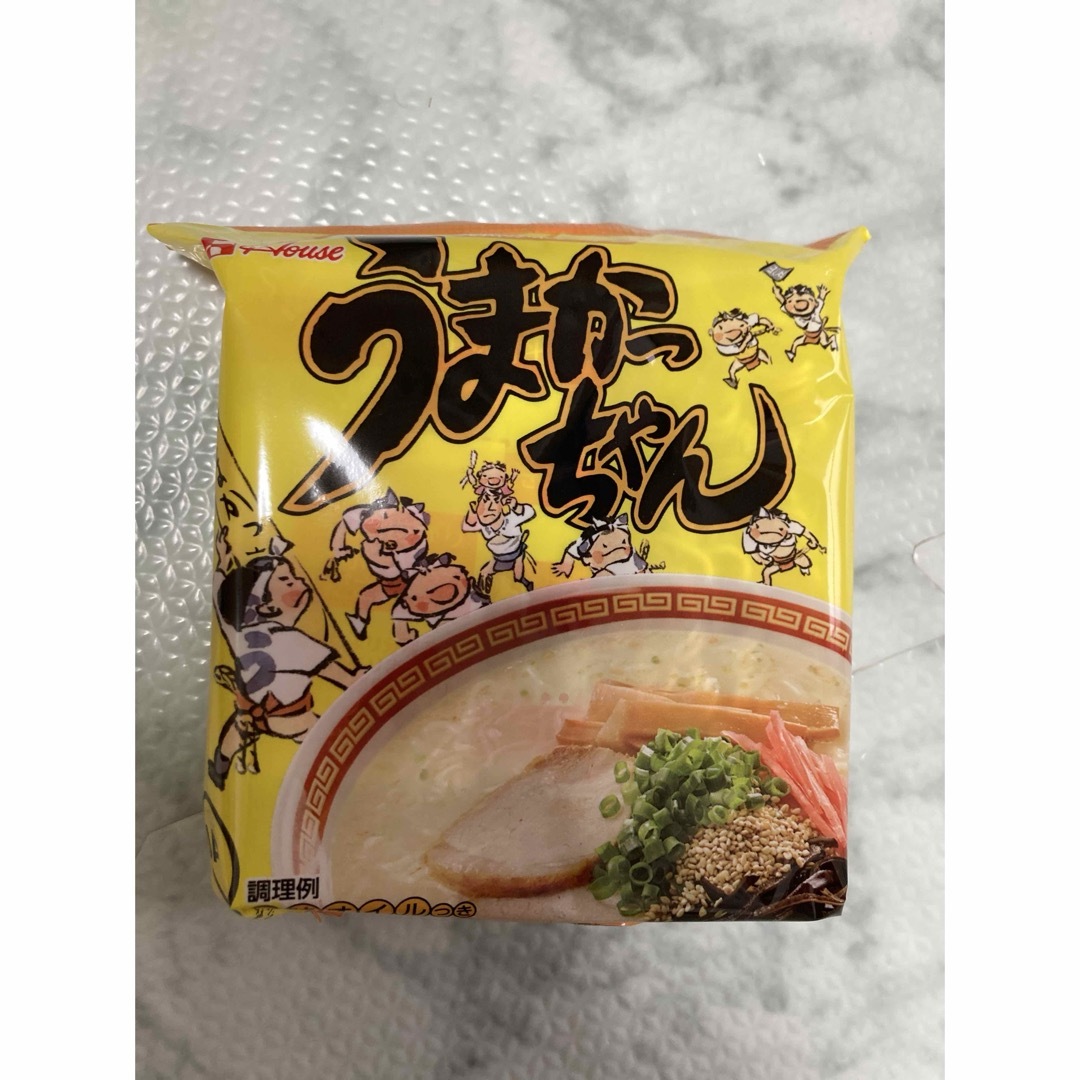 ハウス食品(ハウスショクヒン)の【20食セット】九州の味ラーメン うまかっちゃん食べ比べ４種　味　グルメ 食品/飲料/酒の加工食品(インスタント食品)の商品写真