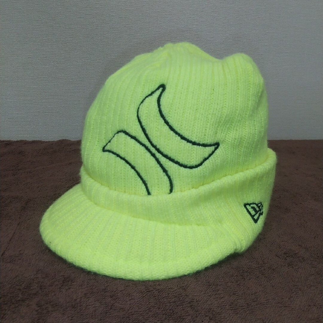 NEW ERA(ニューエラー)のNEW ERA×HURLEY ニューエラ×ハーレー ツバ付き ニット帽子 メンズの帽子(ニット帽/ビーニー)の商品写真