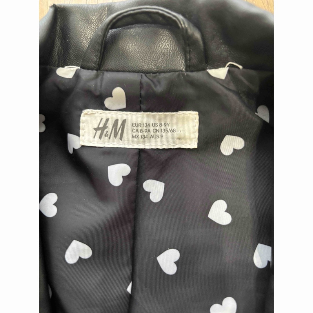 H&M(エイチアンドエム)のジャケット　女の子　H&M 135cm キッズ/ベビー/マタニティのキッズ服女の子用(90cm~)(ジャケット/上着)の商品写真