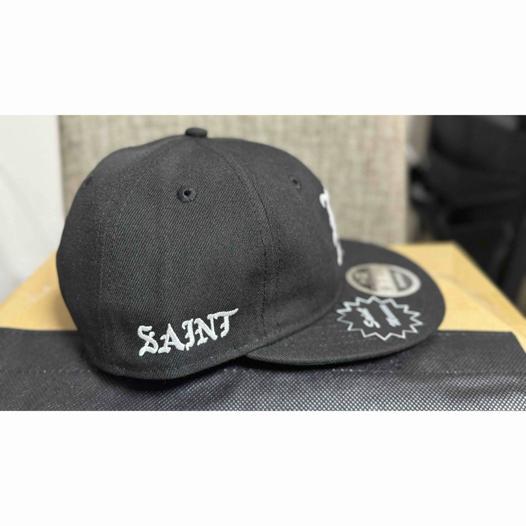 NEW ERA(ニューエラー)のSAINT Mxxxxxx NEW ERA 9FIFTY ブラック メンズの帽子(キャップ)の商品写真