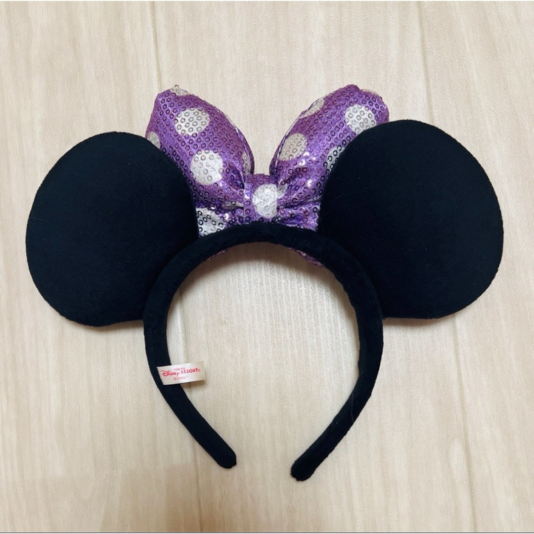 Disney(ディズニー)のミニー カチューシャ 紫 スパンコール レディースのヘアアクセサリー(カチューシャ)の商品写真